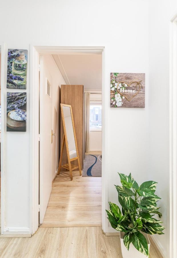 Nice Apartment With Veranda In Gaia - 3D Vila Nova de Gaia Bagian luar foto